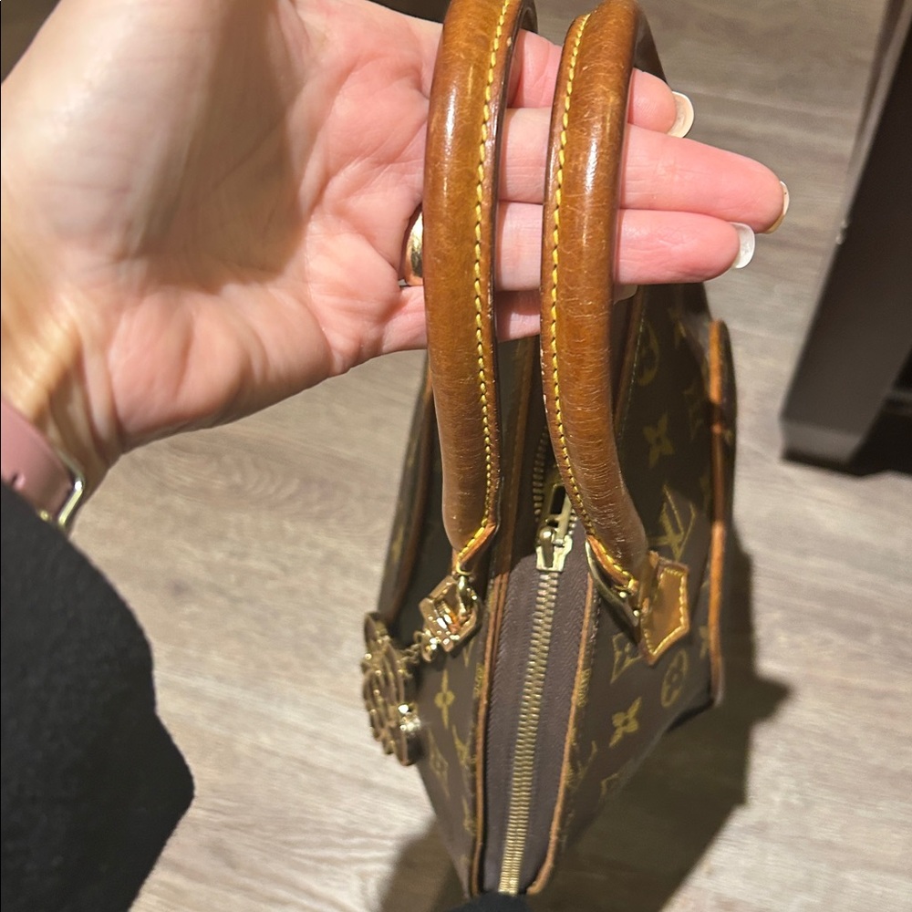 Louis Vuitton Brown and Gold Monogram Satchel - Picture 2 of 11